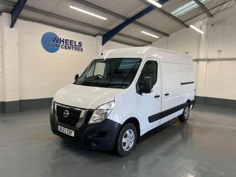 Nissan Interstar 2.3 dCi 35 Acenta FWD L2 H2 Euro 6 4dr