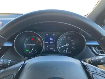 Toyota C-HR 1.8 Hybrid Design 5dr CVT