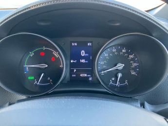 Toyota C-HR 1.8 Hybrid Design 5dr CVT