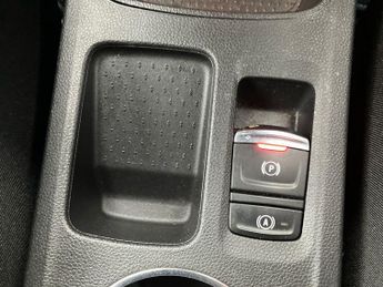 Renault Captur 1.6 E-TECH PHEV 160 Launch Edition 5dr Auto