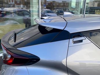 Toyota CHR 1.8 VVT-h GPF Design SUV 5dr Petrol Hybrid CVT Euro 6 (s/s) (122