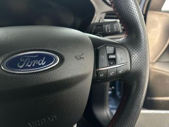 Ford Focus 5Dr ST-Line Vignale 1.0 MHEV 125PS Auto