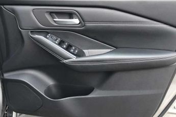 Nissan Qashqai 1.3 DiG-T MH 158 N-Connecta 5dr Xtronic