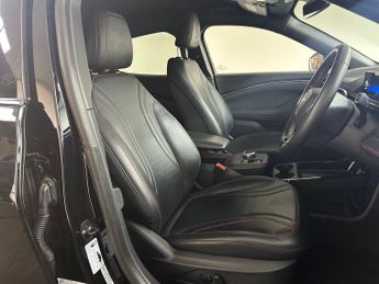 Ford Mustang Mach-E 5Dr Standard Range AWD Auto