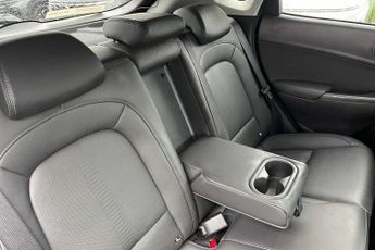 Hyundai Kona Ultimate 64kWh EV (204ps)