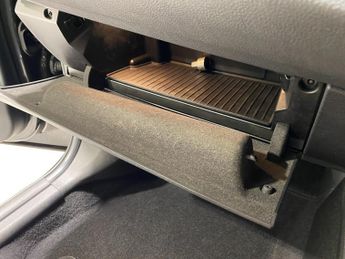 BMW 2 Series 220i (192PS) DCT Automatic Luxury 5dr.