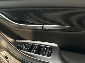 Byd Seal U DM-i 5Dr Design 1.5 PHEV AWD Auto