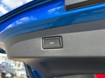 Ford Explorer 5Dr Premium Extended Range 2WD Auto