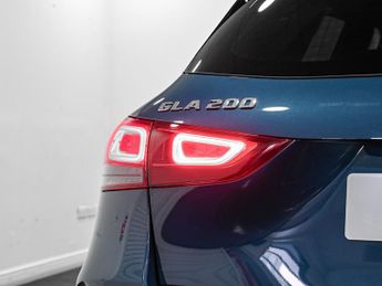 Mercedes-Benz GLA Class GLA 200 AMG Line Premium Plus Night Edition 5dr Auto