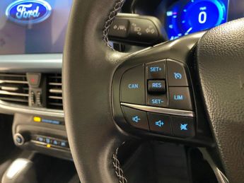 Ford Focus 1.0 Turbo EcoBoost (155PS) mHEV Automatic Active Vignale 5dr Est