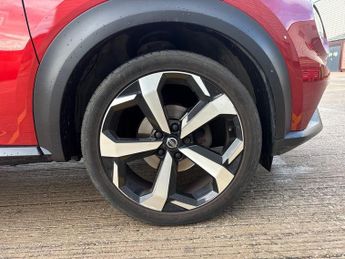 Nissan Juke 1.0 DiG-T Tekna 5dr DCT