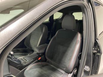 Ford Kuga 2.0 TDCi (120PS) Automatic ST-Line X 2WD 5dr**HIGH SPEC**