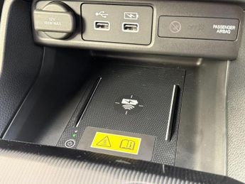 Honda Civic 2.0 eHEV Advance eCVT