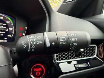 Honda Civic 2.0 eHEV Advance eCVT