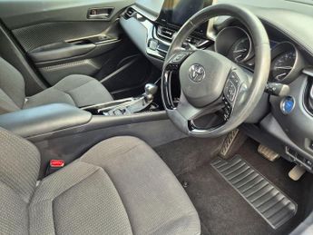 Toyota CHR 1.8 VVT-h Dynamic CVT Euro 6 (s/s) 5dr