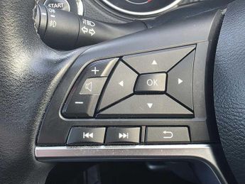 Nissan Qashqai 1.3 DiG-T 160 [157] N-Connecta 5dr DCT Glass Roof