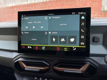 Dacia Duster 1.6 Hybrid 140 Extreme 5dr Auto