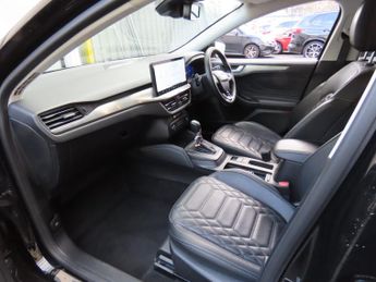 Ford Focus 1.0 EcoBoost Hybrid mHEV Titanium Vig 5dr Auto