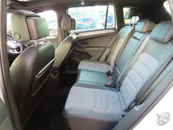 Volkswagen Tiguan 2.0 TDi 150 R-Line Tech 5dr DSG