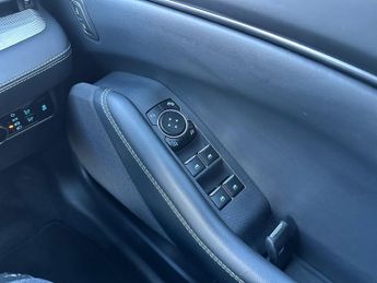 Ford Mustang Mach-E 5Dr Select 72kWh Standard Range RWD Auto