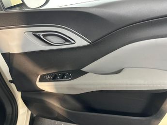 Byd Dolphin Surf 5Dr Comfort 115kW 43kWh Auto