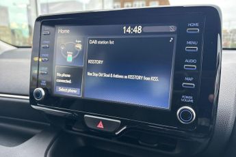 Toyota Yaris 1.5 VVT-h Design E-CVT Euro 6 (s/s) 5dr