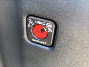 Toyota Yaris 1.5 VVT-h GR SPORT E-CVT Euro 6 (s/s) 5dr