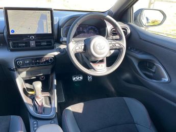 Toyota Yaris 1.5 VVT-h GR SPORT E-CVT Euro 6 (s/s) 5dr