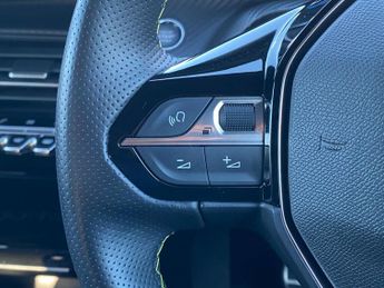 Peugeot 2008 50kWh GT Auto 5dr (7kW Charger)