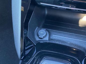 Peugeot 2008 50kWh GT Auto 5dr (7kW Charger)