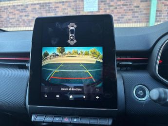 Renault Clio 1.6 E-TECH Hybrid 140 RS Line 5dr Auto