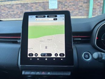 Renault Clio 1.6 E-TECH Hybrid 140 RS Line 5dr Auto