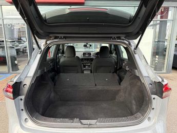 Nissan Qashqai 1.3 DIG-T (158ps) Acenta Premium