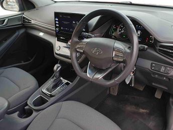 Hyundai Ioniq 1.6 GDi Hybrid SE Connect 5dr DCT