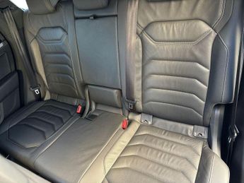 Volkswagen Touareg 3.0 V6 TDI 4Motion Black Edition 5dr Tip Auto