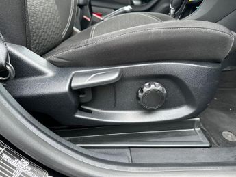 Ford Puma 5Dr Titanium 1.0 MHEV 125PS Auto