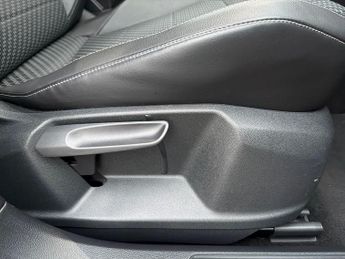 Volkswagen T-roc VW  5Dr 4Motion R 2.0 TSi Auto