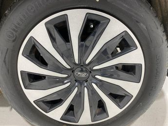 Ford Fiesta 1.0 Turbo EcoBoost (125PS) mHEV Automatic Titanium 5dr.