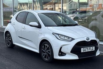 Toyota Yaris 1.5 VVT-h Design Hatchback 5dr Petrol Hybrid E-CVT Euro 6 (s/s) 