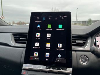 Renault Captur 5Dr Techno 1.6 E-Tech FHEV 145PS Auto