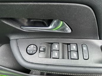 Vauxhall Mokka 5Dr Ultimate 100kW 50kWh Auto