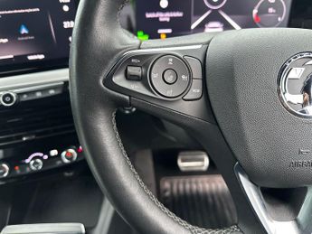 Vauxhall Mokka 5Dr Ultimate 100kW 50kWh Auto