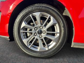 Ford Focus 1.0 EcoBoost Hybrid mHEV Titanium 5dr Auto