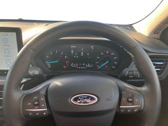 Ford Focus 1.0 EcoBoost Hybrid mHEV Titanium 5dr Auto