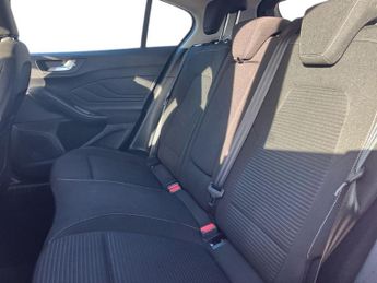 Ford Focus 1.0 EcoBoost Hybrid mHEV Titanium 5dr Auto