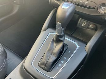 Ford Focus 1.0 EcoBoost Hybrid mHEV Titanium 5dr Auto