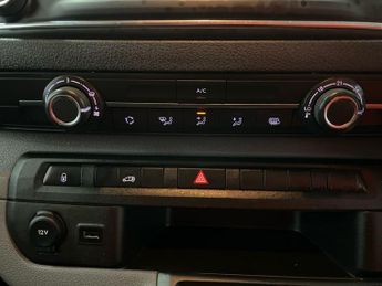 Citroen Dispatch 1400 Driver Pro XL 2.0l BlueHDi 180ps EAT8