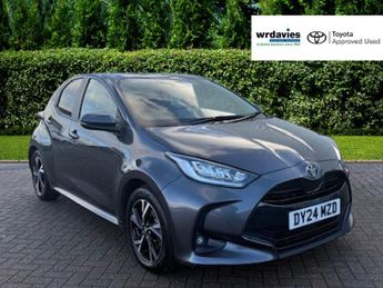 Toyota Yaris 1.5 Hybrid Design 5dr CVT
