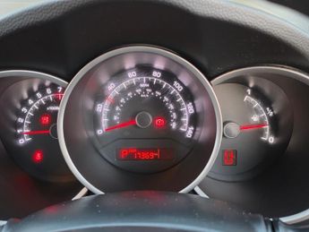 Kia Venga 1.6 4 5dr Auto [6]