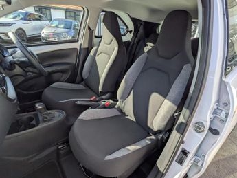 Toyota Aygo X 1.0 VVT-i Pure 5dr Auto